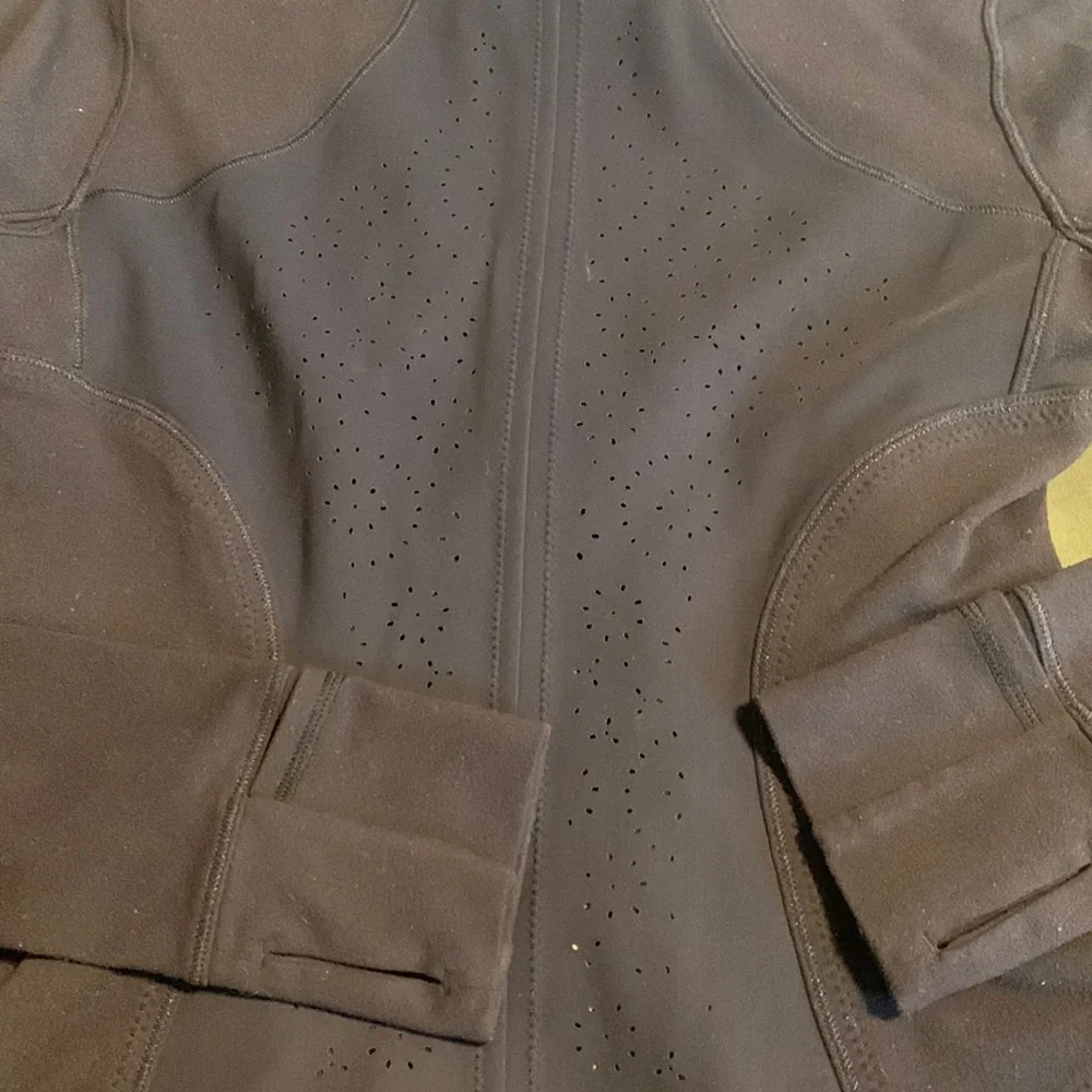 Lululemon Forme Black Laser Cut Define Jacket Gold Hardware - Picture 3 of 4